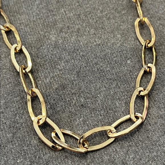 🌻3/$15 Goldtone Chainlink Necklace & Earring Set - Picture 2 of 6